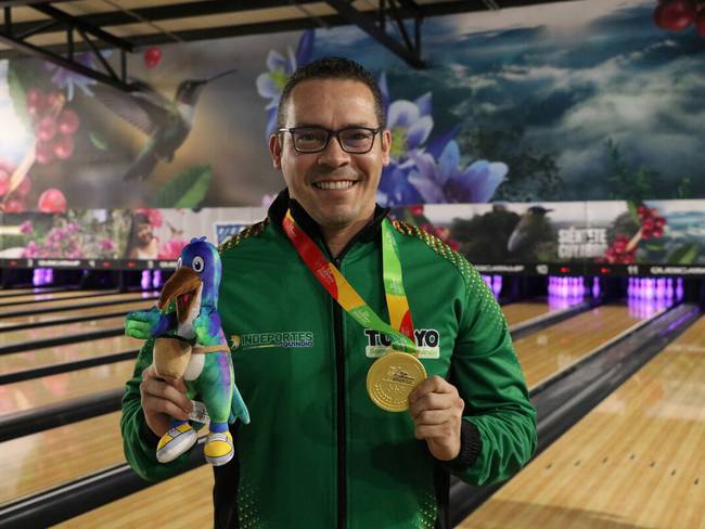 David Rivera ha ganado dos medallas de oro en Parabowling en los Juegos Paranacionales. Foto Juegos Nacionales/ John Holmes Cardona