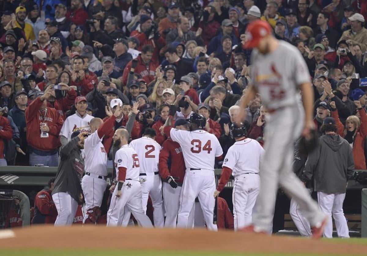 En el sexto juego ante Cardenales de San Luís alcanzaron su sexto título y volvieron a celebrar luego de cinco años, cuando en 2007 vencieron a los Rockies de Colorado.