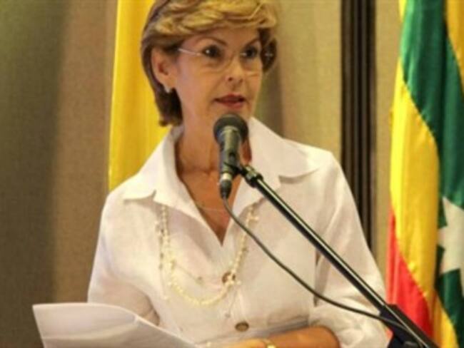 Se entregó la senadora Piedad Zuccardi para responder por parapolítica