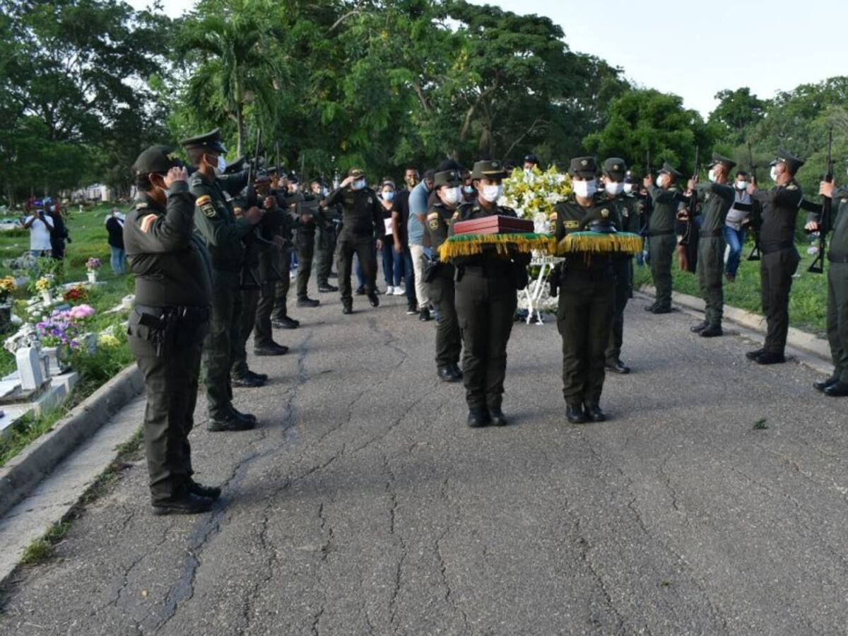 Rinden honores a patrullero cartagenero asesinado en el Cesar