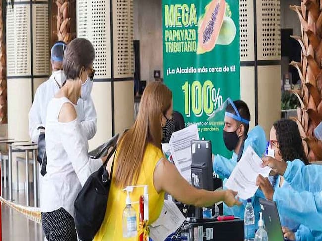 Unidad móvil recorrerá las calles de Cali para ponerse al día con impuestos