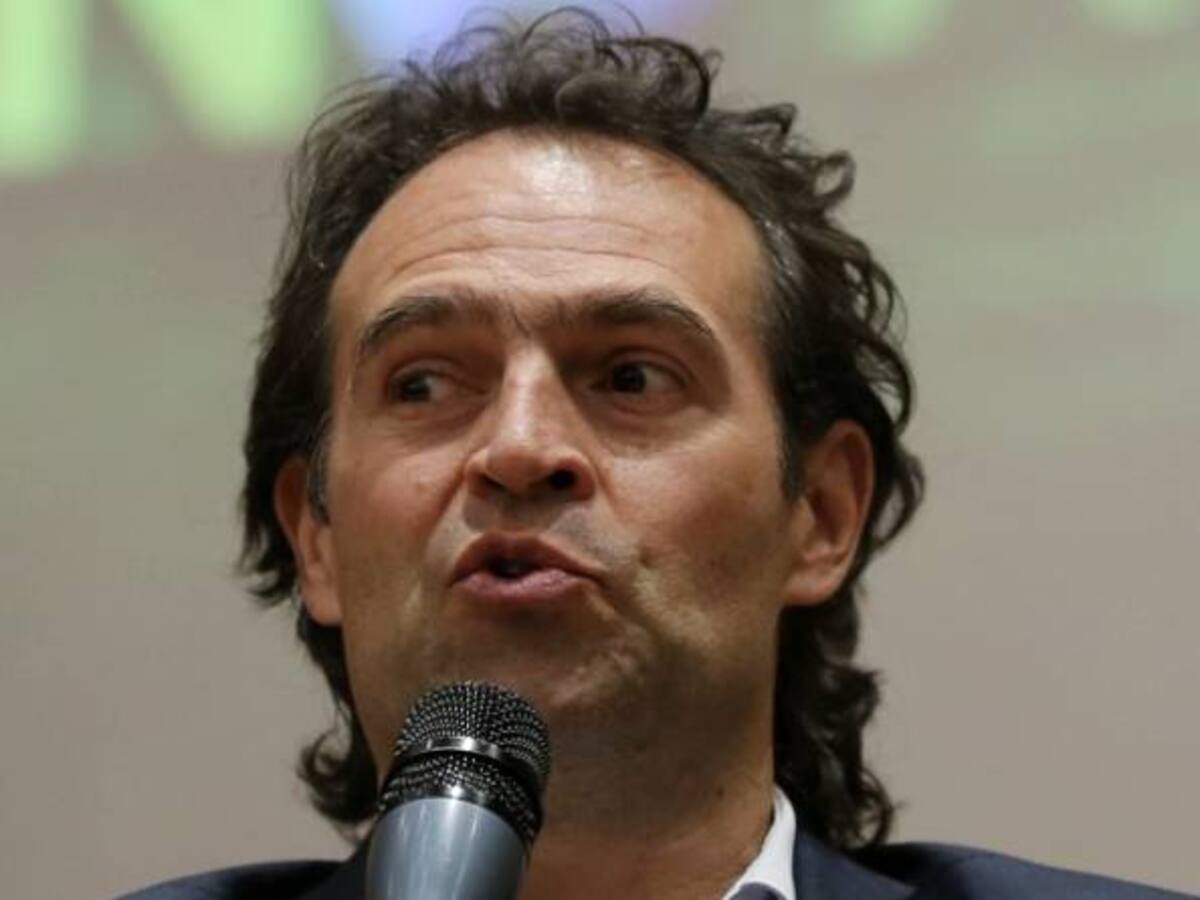 Alcalde de Medellín pide a Duque apoyo para extraditar a jefes de Bacrim