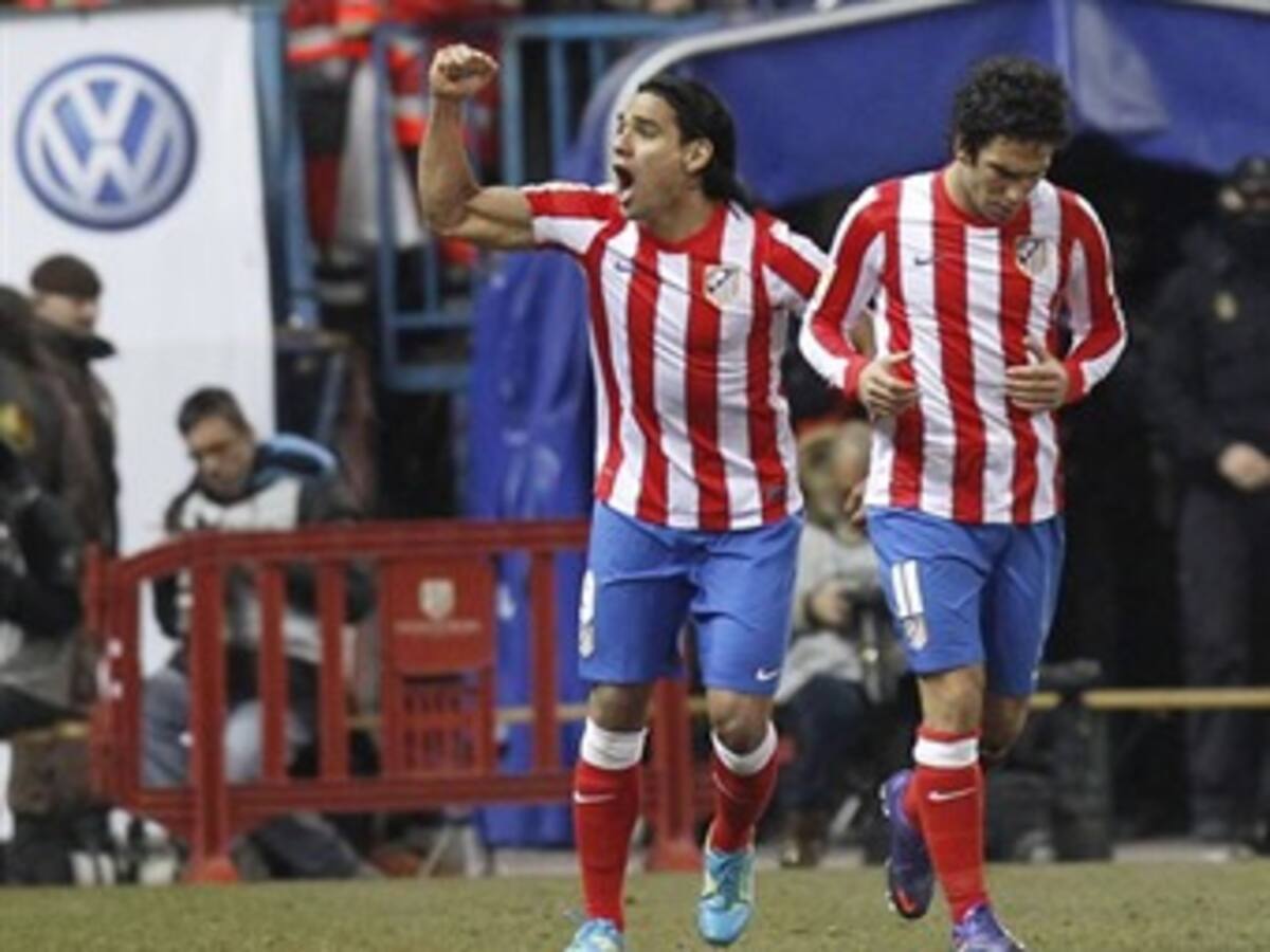 Falcao marca un gol en la victoria del Atlético de Madrid 2-1 ante Hannover por Liga Europa