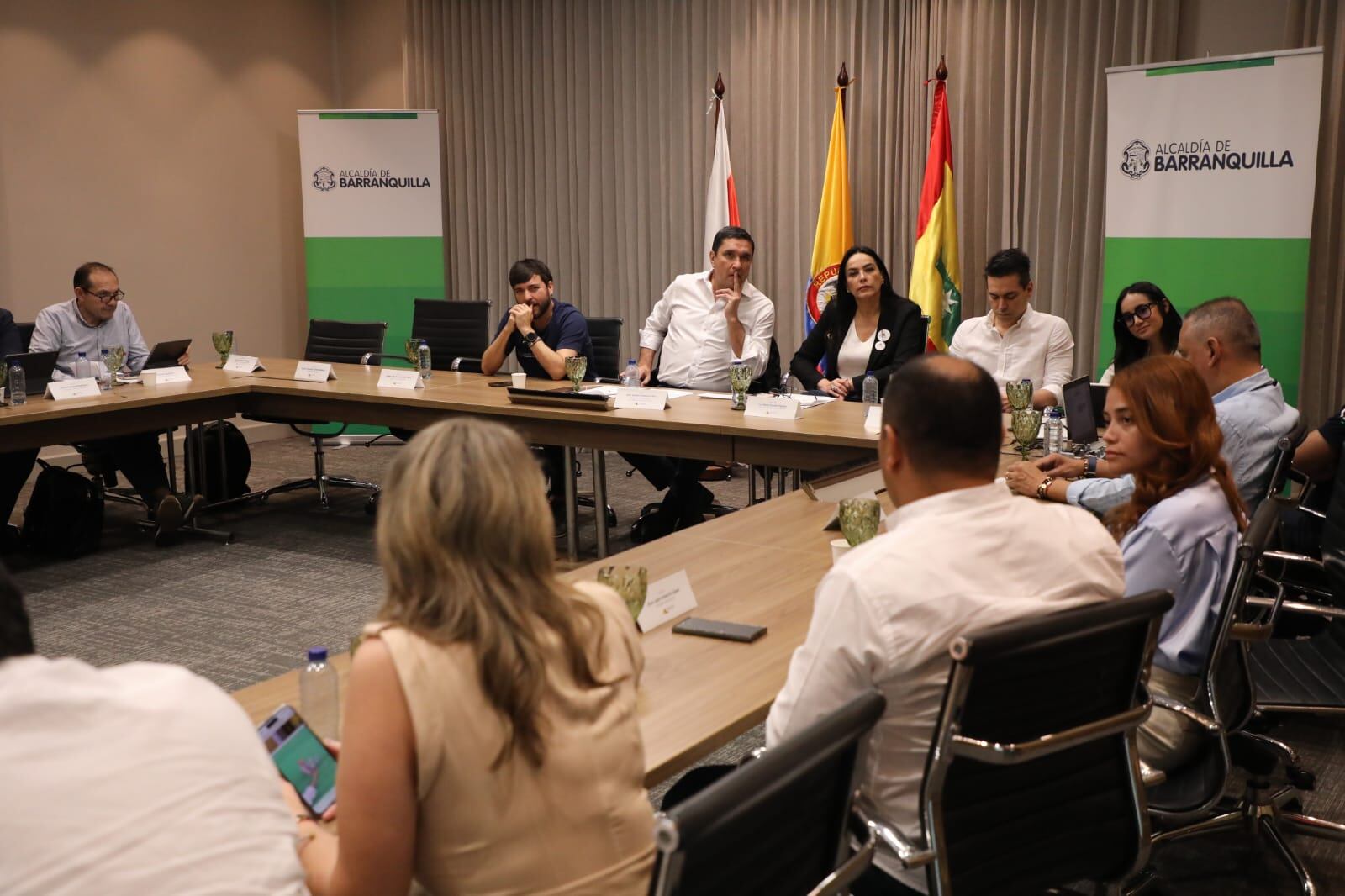 Reunión de alcaldes del Caribe colombiano para pedir al gobierno recursos para bajar tarifas de energía./ Foto: Alcaldía de Barranquilla