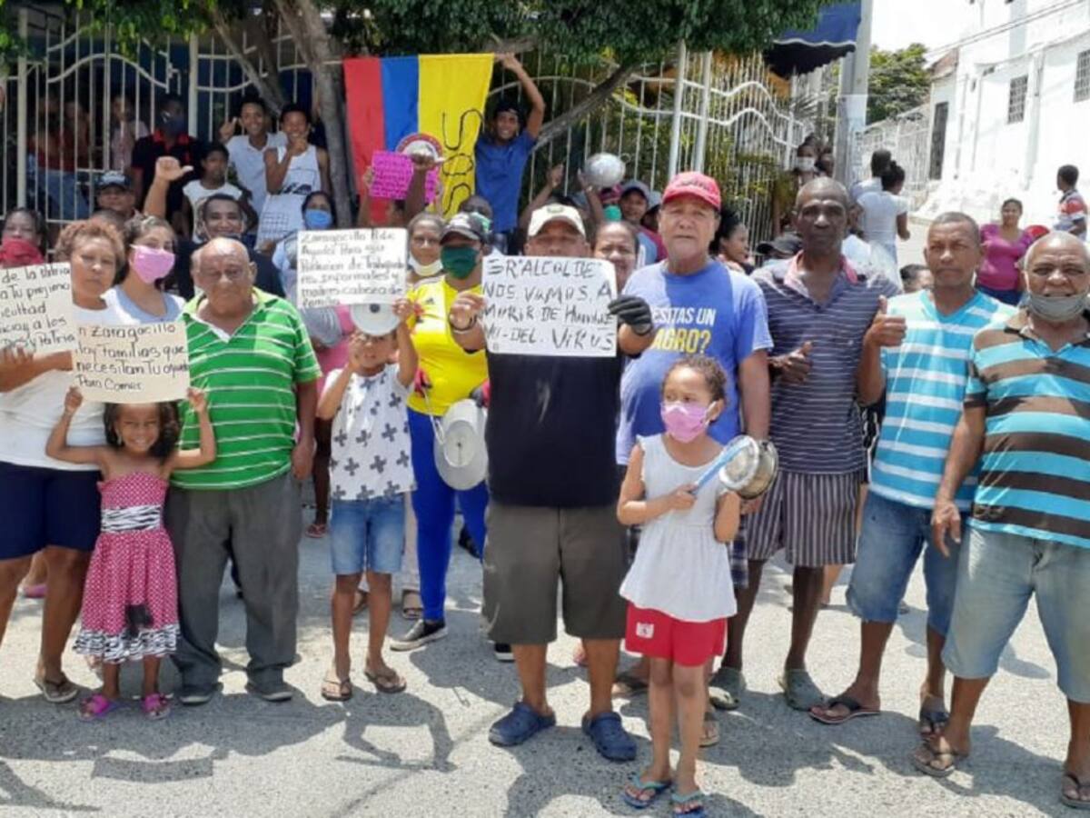 El barrio Zaragocilla en Cartagena salió a protestar por ayuda humanitaria
