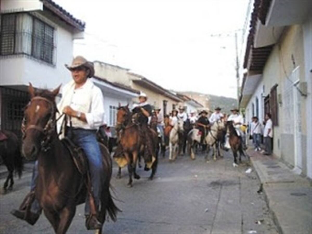 En Tuluá se prendieron las fiestas de medio año en Colombia