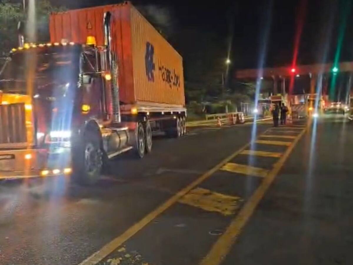 Se levantó el bloqueo y se habilitó vía a Buenaventura en ambos sentidos