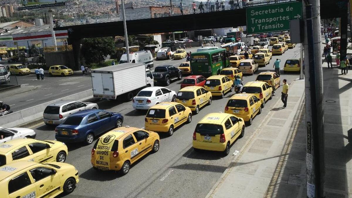 Taxistas en Medellín