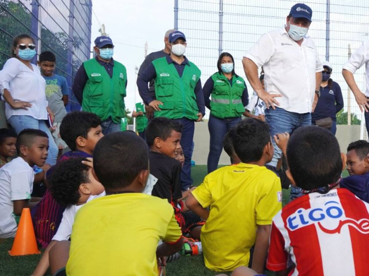 En Barranquilla construyen parque sobre el canal de un arroyo