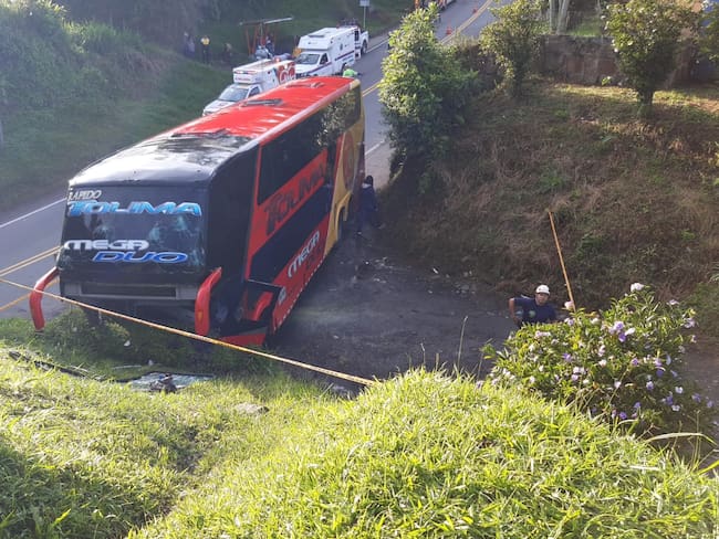 Accidente vía Bogotá - Villeta. Foto: Bomberos Cundinamarca