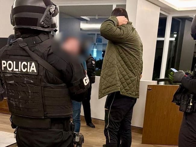 Aquiles Álvarez, alcalde de Guayaquil, detenido por presunta delincuencia organizada con fines de lavado de activos y defraudación tributaria. FOTO X Fiscalía Ecuador