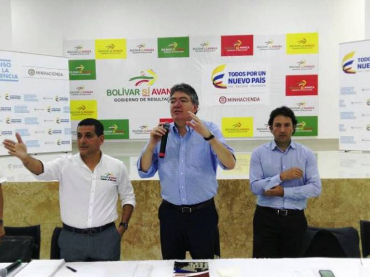 Minhacienda y municipios de Bolívar firmaron pacto por la transparencia