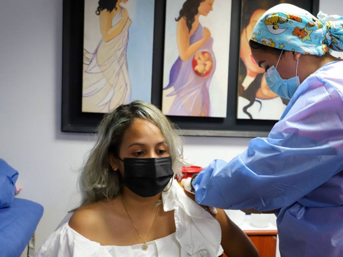 Bellas Artes realizó jornada de vacunación contra el COVID-19