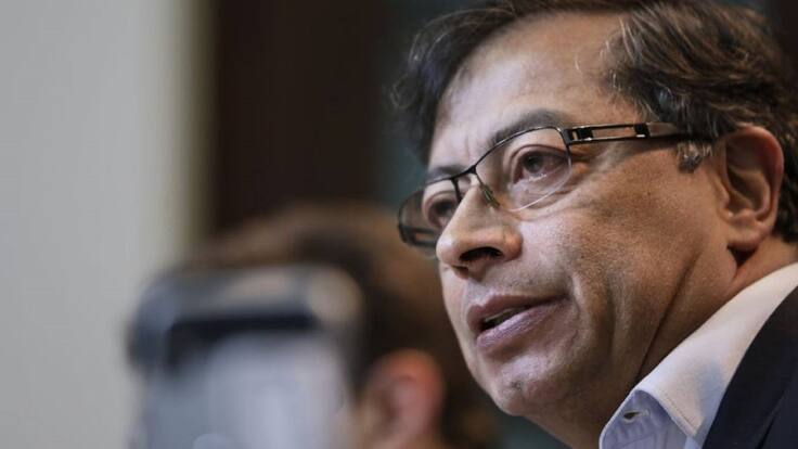 “La antidemocracia no se puede combatir con antidemocracia”: Petro