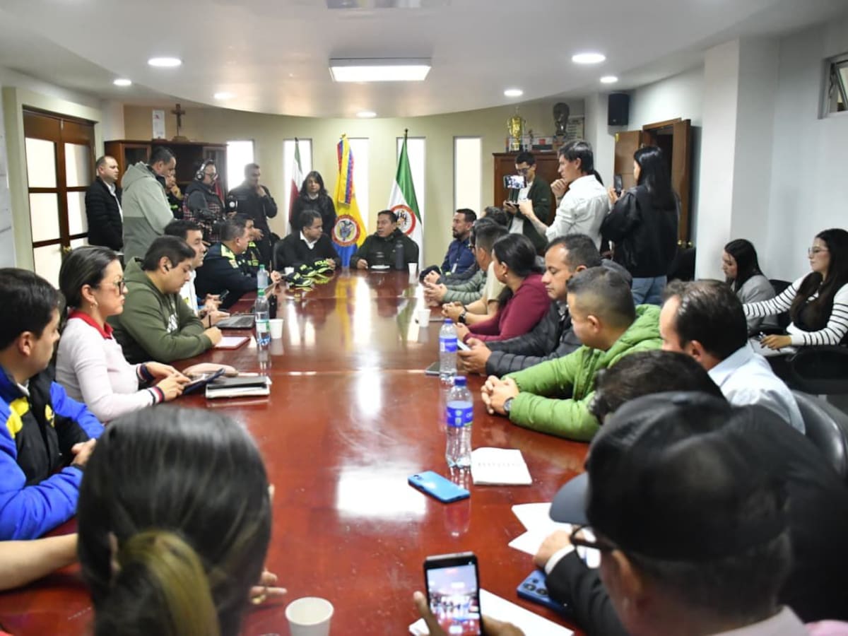Levantan bloqueos en Tunja tras acuerdos entre autoridades y taxistas