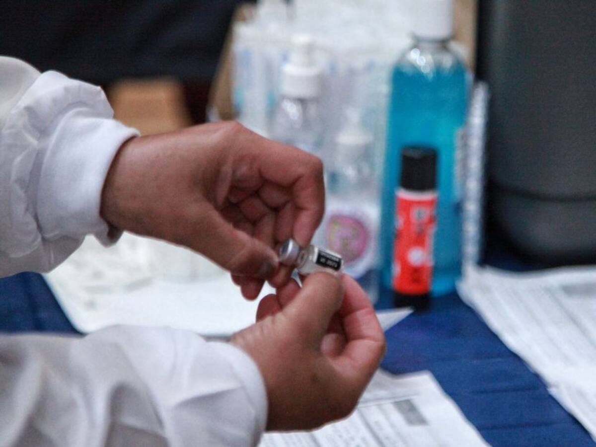 Modificarán vacunación para incluir a población que transita en frontera