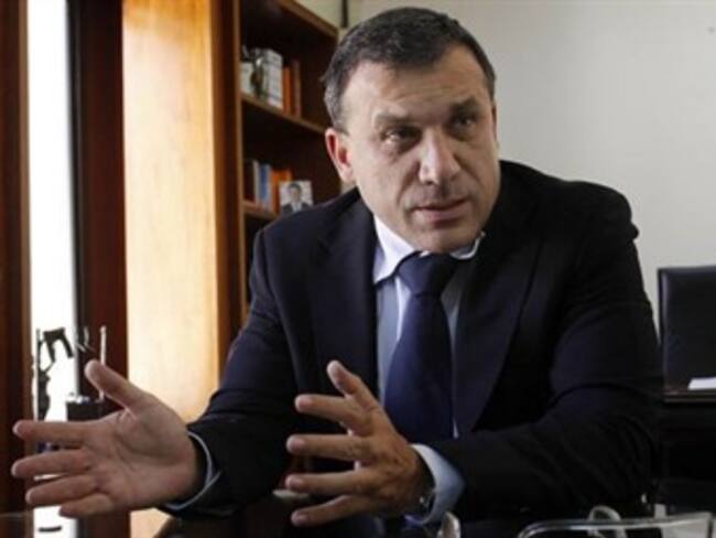 La U dice que “Plan V” es un error ortográfico y político monumental