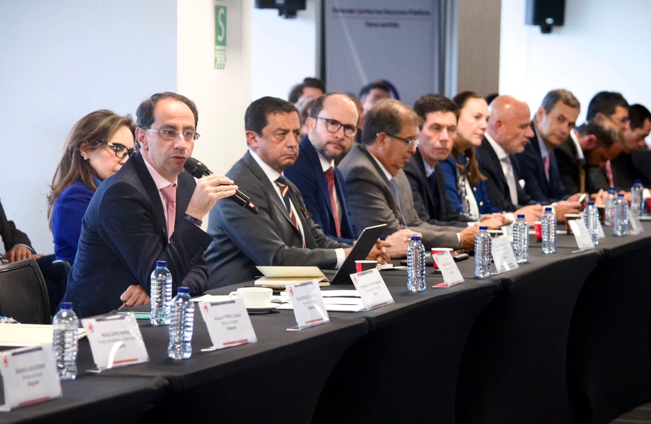 Ministros designados del Gobierno entrante celebran mesa técnica con la Contraloría | Suministradas