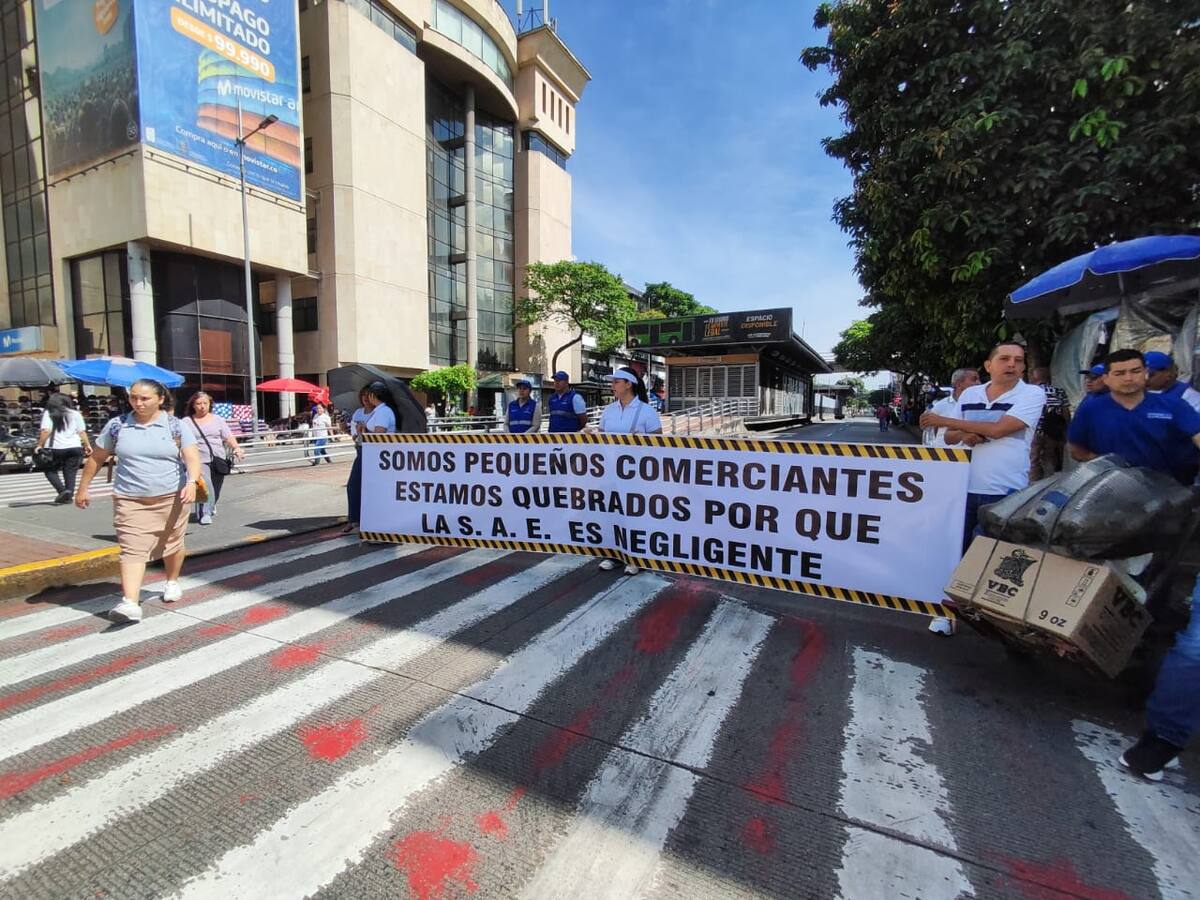 Comerciantes en Bucaramanga piden que la SAE les devuelva los parqueaderos de Sanandresito Centro