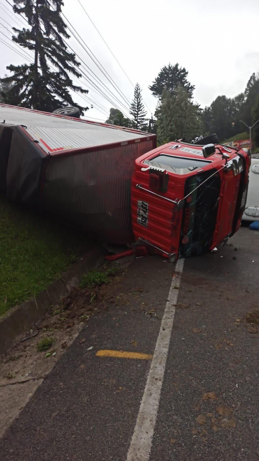 Las autoridades investigan las causas del accidente. Foto: cortesía.