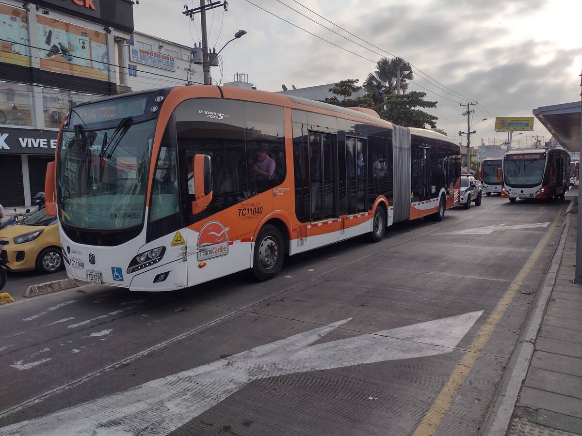 ¿Por qué Transcaribe ofrece vacantes para conductores pero no acepta barrigones?