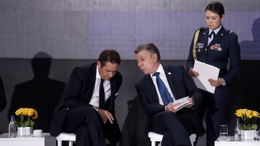 El presidente Juan Manuel Santos le responde al candidato presidencial Germán Vargas Lleras. Foto: Colprensa