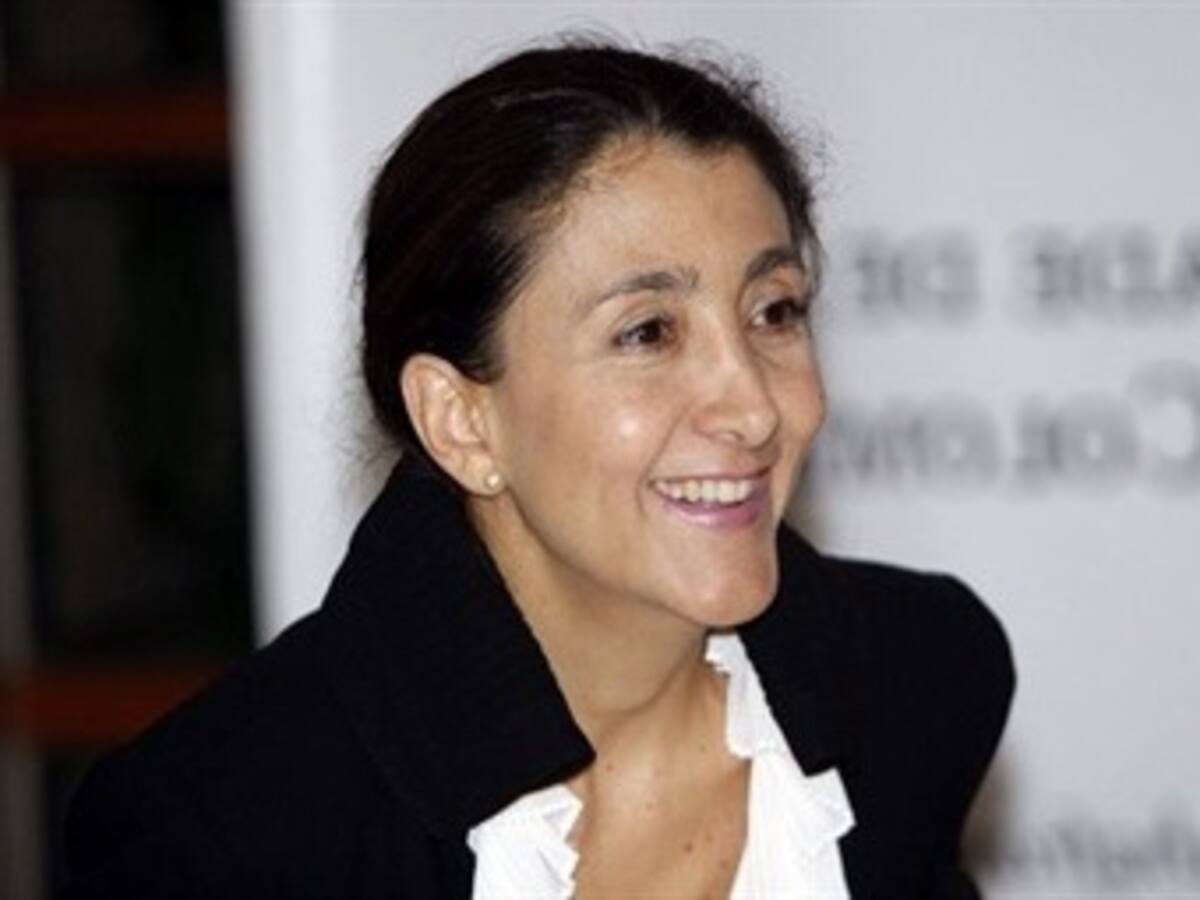 Íngrid Betancourt la más reconocida y con la peor imagen en Alianza Verde