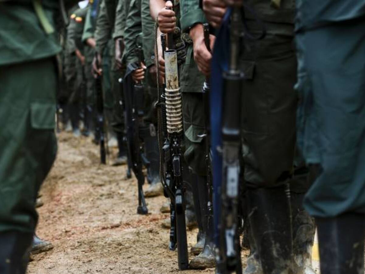“Si no se entregan terminarán en la cárcel o en un cementerio”: Gobierno a disidencias de las Farc