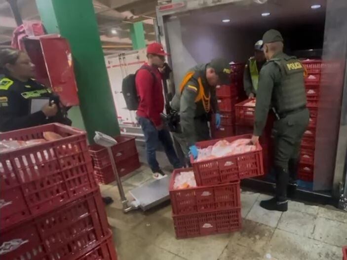 Pescado incautado en Plaza de mercado La Minorista- foto policía Metropolitana