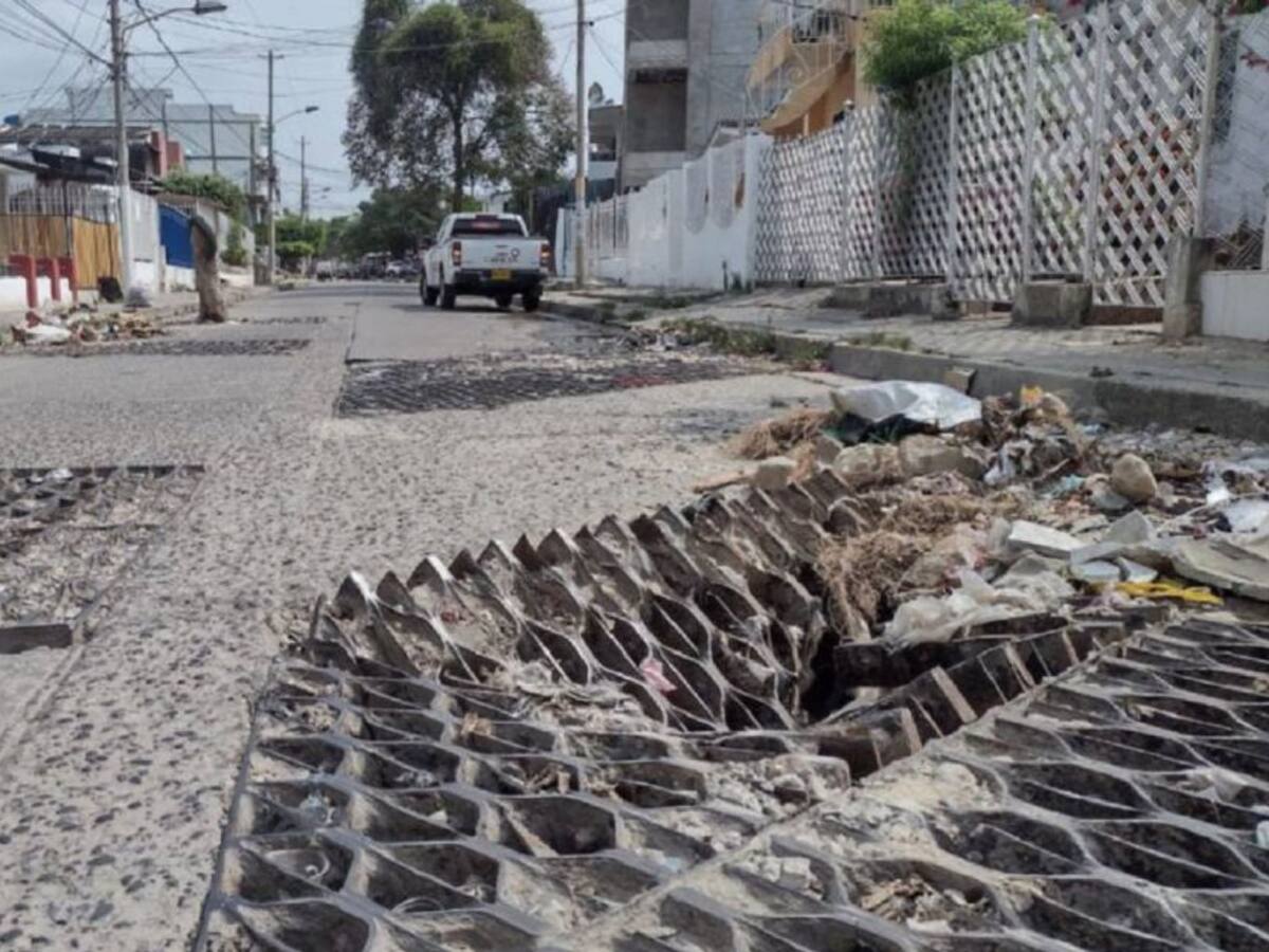 Adjudicaron contratación para reposición de rejillas en San Isidro