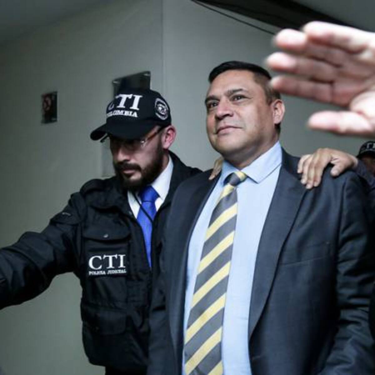 Juez absuelve al general (r), Humberto Guatibonza, por caso ‘chuzadas’
