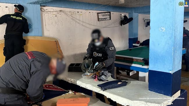 20 celulares para presuntas extorsiones fueron incautados en cárceles de Barranquilla y Valledupar. Foto: Fiscalía general de la Nación.