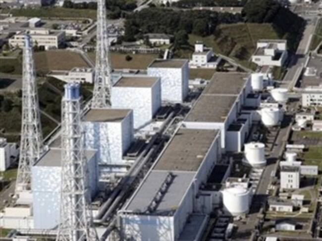 Japón en "alerta máxima" por agua radiactiva y plutonio en Fukushima