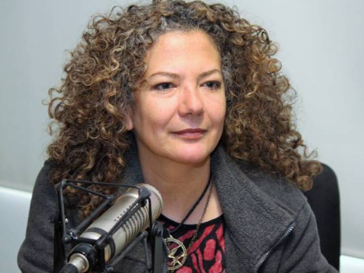 El fenómeno es el medio no las personas: Ana María Ruiz
