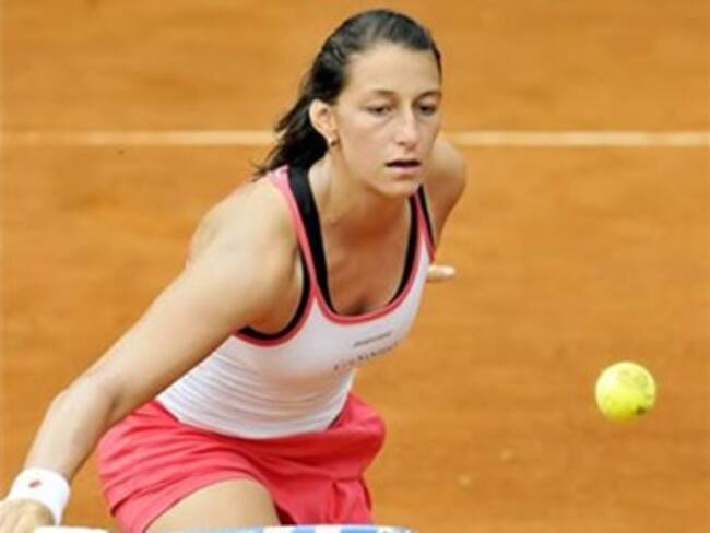 Mariana Duque cayó en el primer partido de la temporada 2013