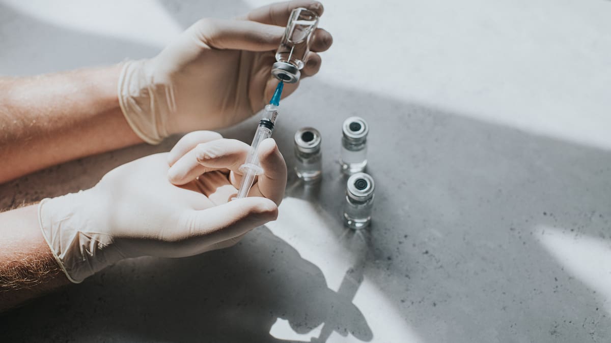 Vacuna rusa contra el cáncer está casi lista: ¿en qué va la patente?