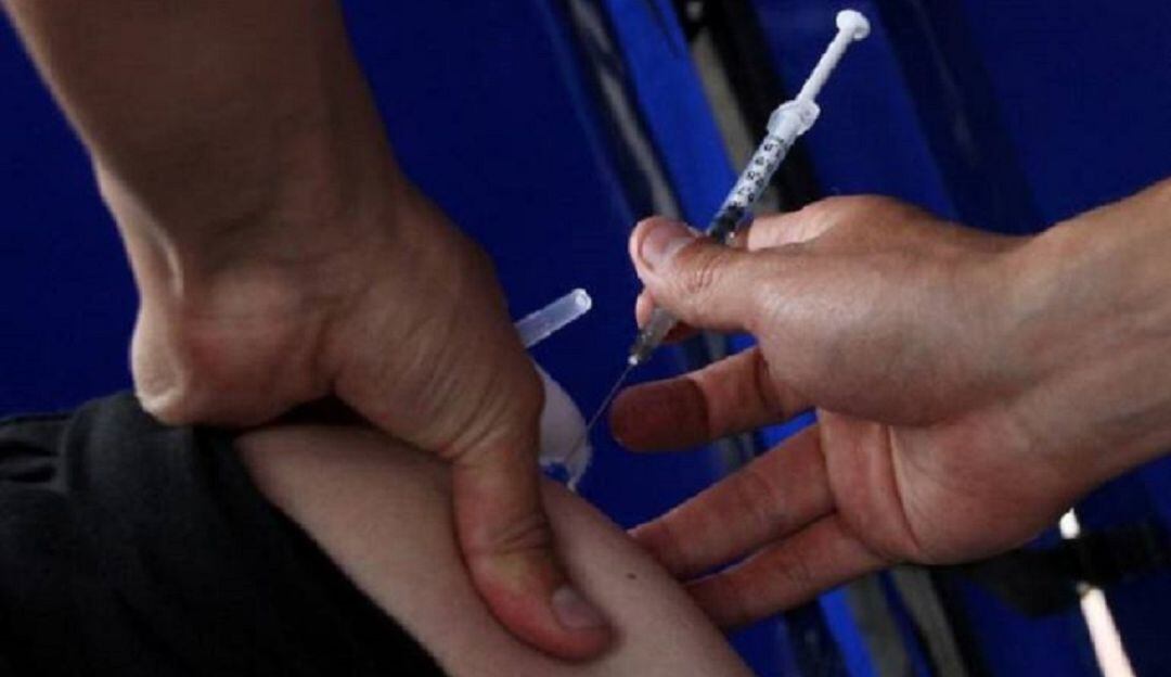 El 20 de febrero se inicia la vacunacion en Colombia.