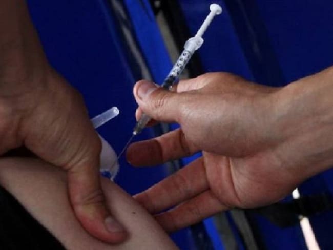 El 20 de febrero se inicia la vacunacion en Colombia.