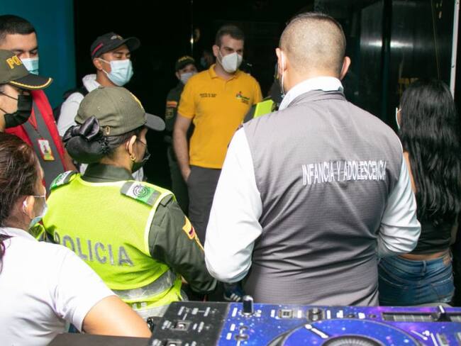 El decreto tuvo en cuenta la considerable disminución de casos de COVID-19 y de ocupación de camas UCI que está en el 60%