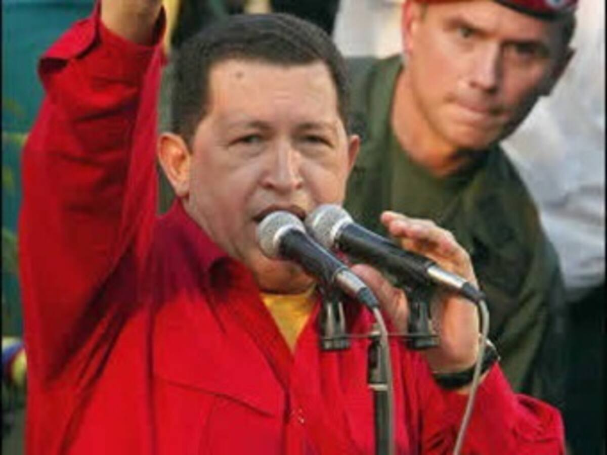 Chávez confirma la detención de dos militares por preparar planes de desestabilización
