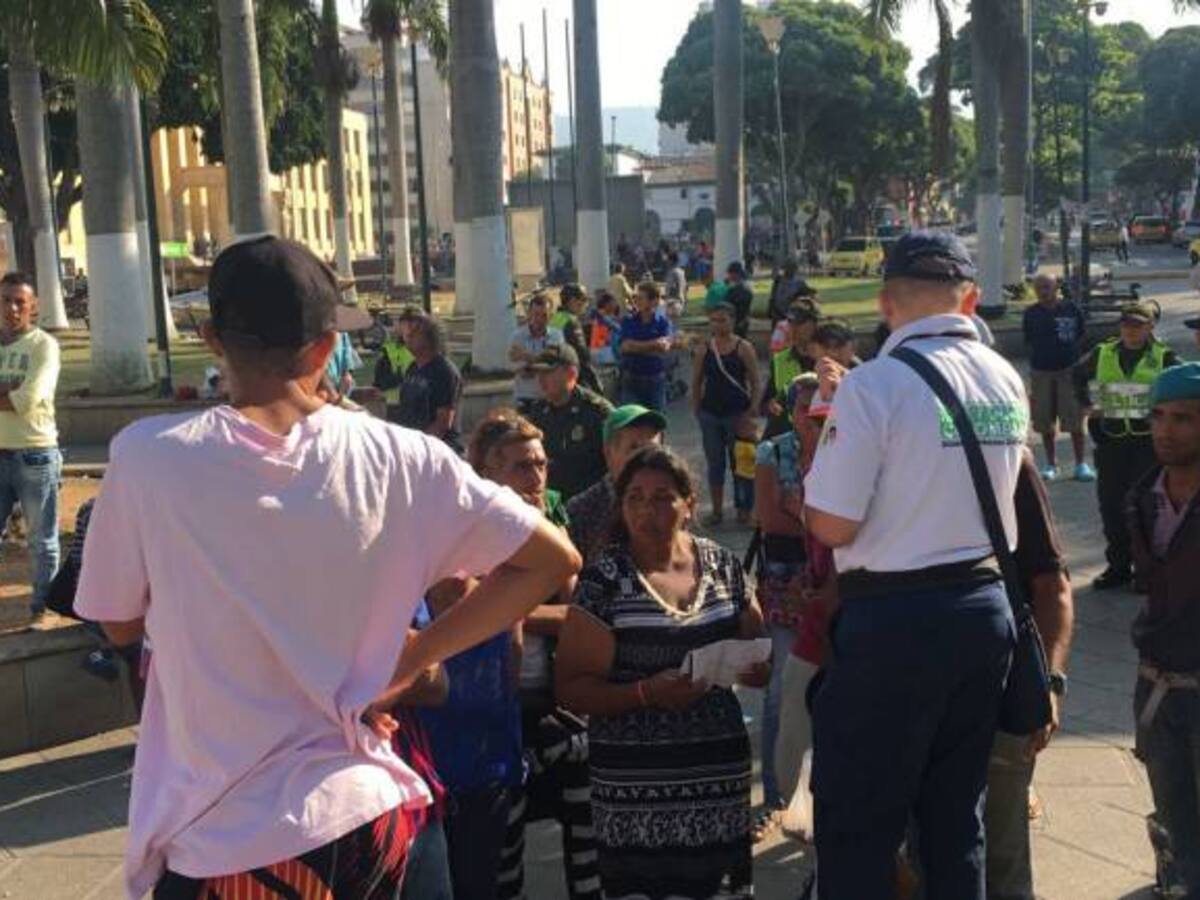 Gremios y alcalde piden al presidente plan humanitario para venezolanos