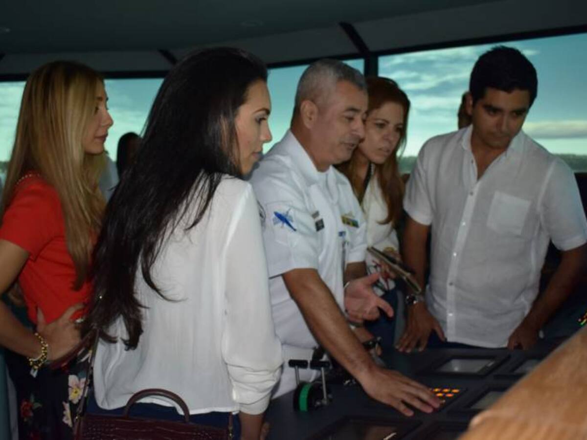 Rectores de colegios de Cartagena visitan la Escuela Naval de Cadetes