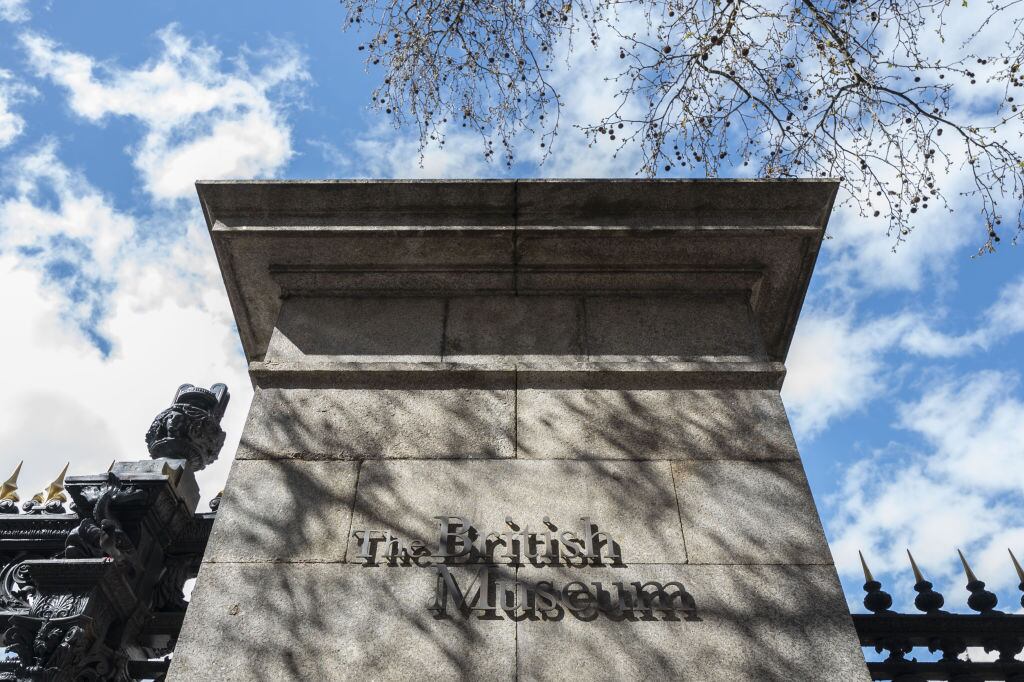 Fachada Museo Británico de Londres. Foto: Rasid Necati Aslim/Anadolu Agency via Getty Images.