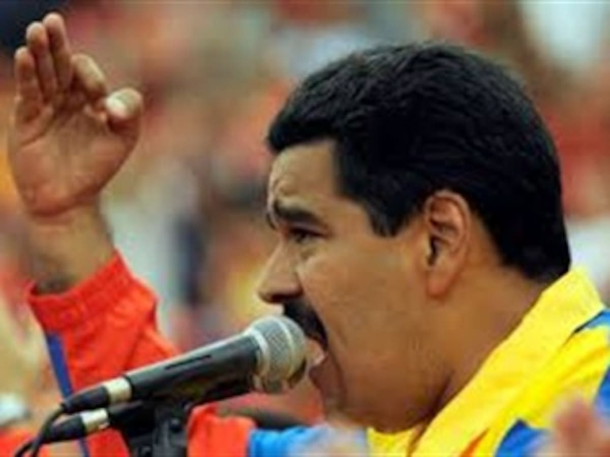 Maduro dice que "la derecha salvadoreña" pagó a mercenarios para matarlo