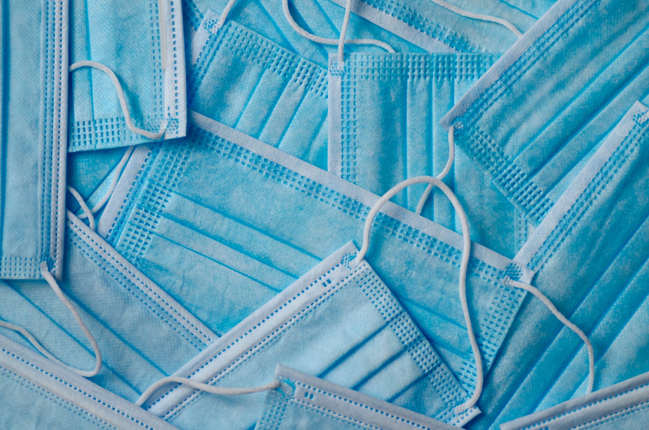 El ministro de Salud, Fernando Ruíz, anunció que luego de varias reuniones el Comité Asesor del Ministerio tomó esta importante decisión de eliminar el uso del tapabocas en espacios abiertos