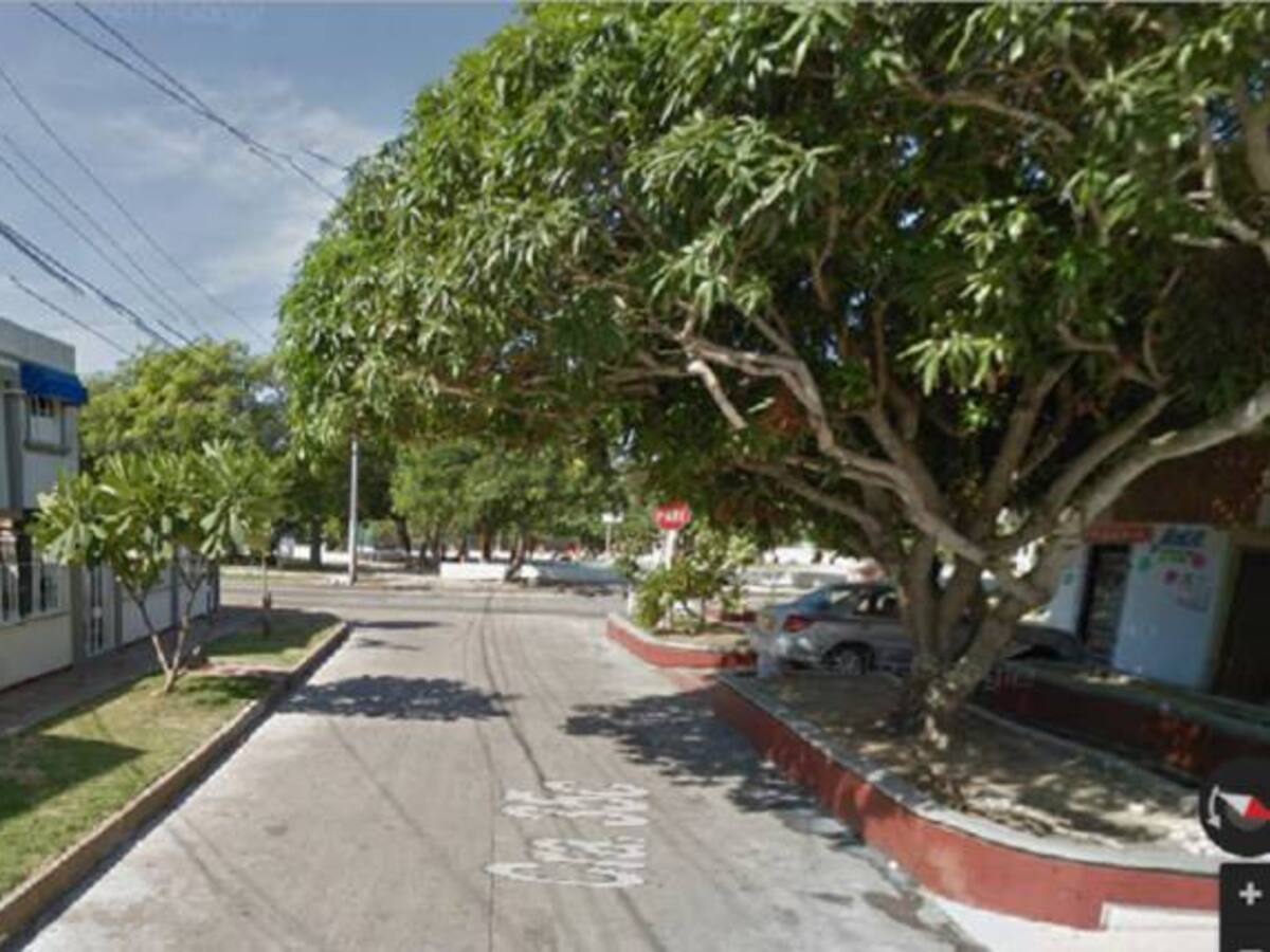Muere presunto delincuente en enfrentamiento durante asalto a una residencia
