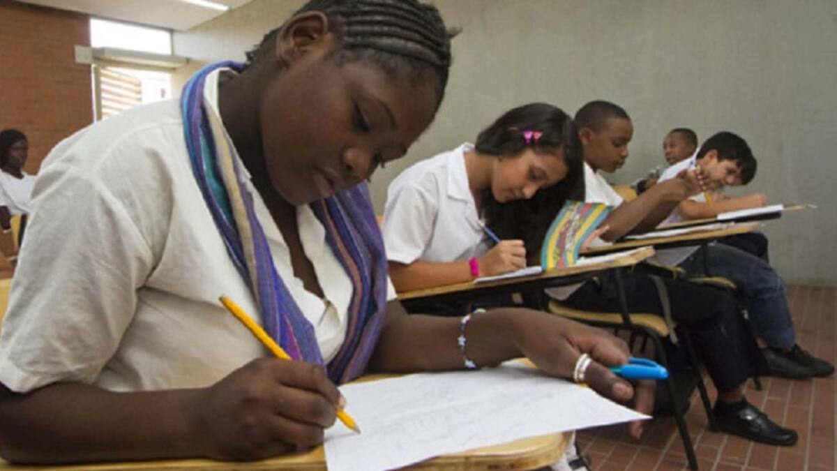 En el Valle estudiantes no regresarán a clases presenciales en agosto
