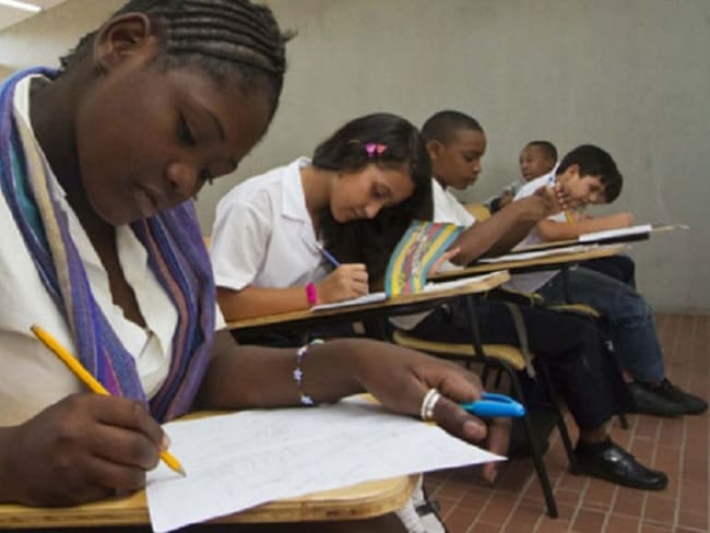 En el Valle estudiantes no regresarán a clases presenciales en agosto