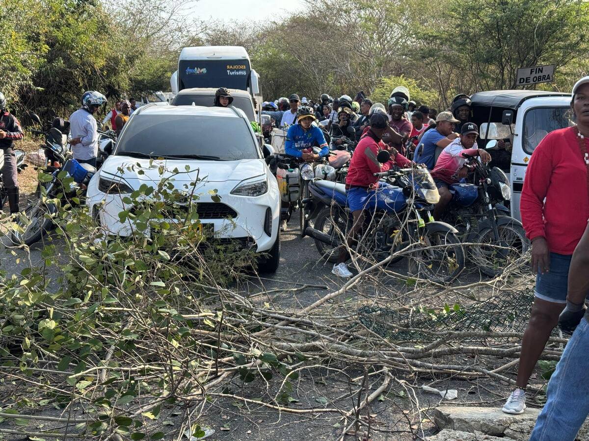 Bloquearon vía a Barú para exigir restitución del predio donde opera la Sociedad Portuaria El Cayao