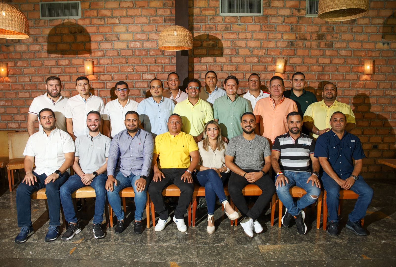 Miembros del Concejo de Montería durante una reunión con el alcalde Hugo Kerguelén.